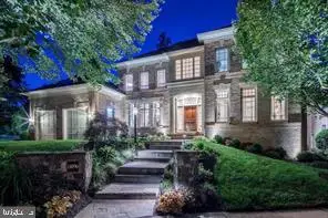 11096 Whitstone Pl, Reston, VA 20194 - #1