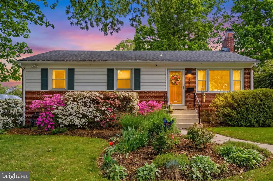 3241 Holly Hill Dr, Falls Church, VA 22042 - #2