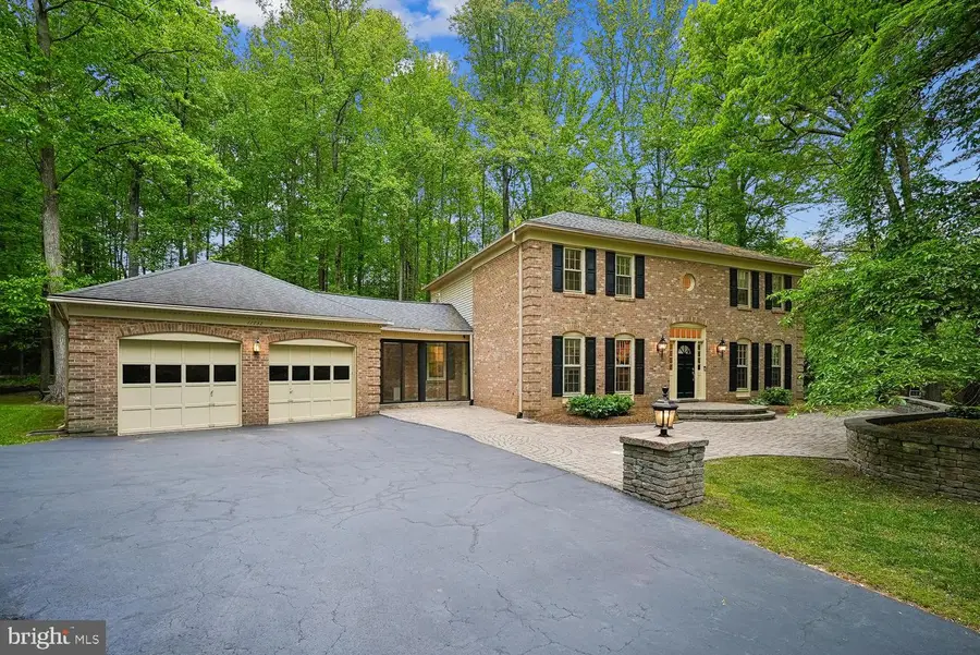 11732 Stuart Mill Rd, Oakton, VA 22124 - #2