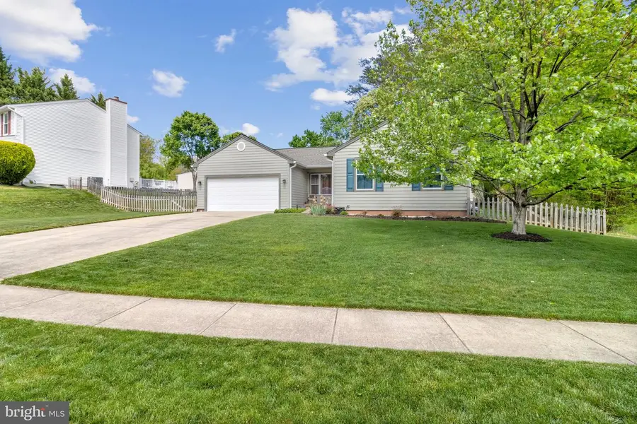 6615 Crayford St, Burke, VA 22015 - #3