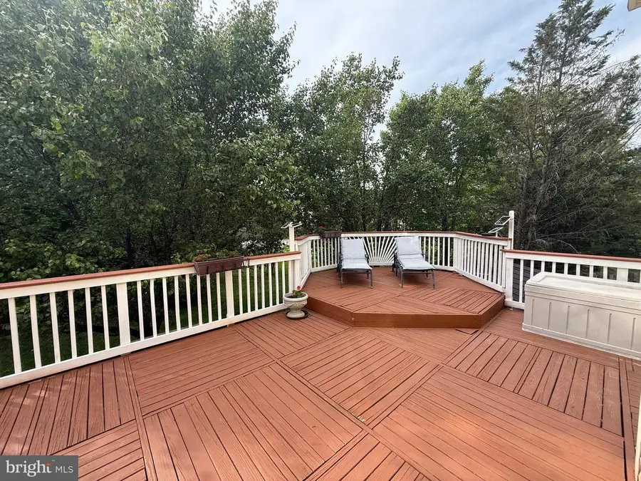 6704 Mossy Bank Ln, Centreville, VA 20121 - #3