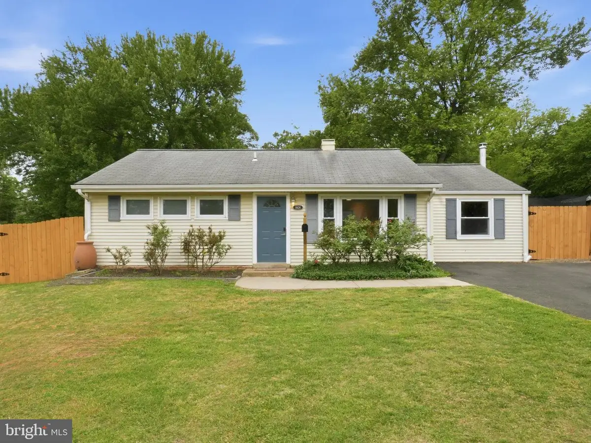 6626 Dorset Dr, Alexandria, VA 22310 - #1