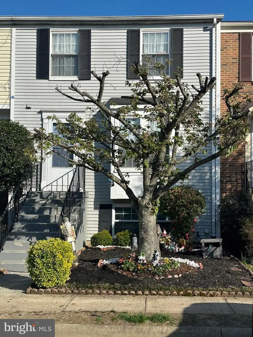 6987 Villa Del Rey Ct, Springfield, VA 22150 - #1