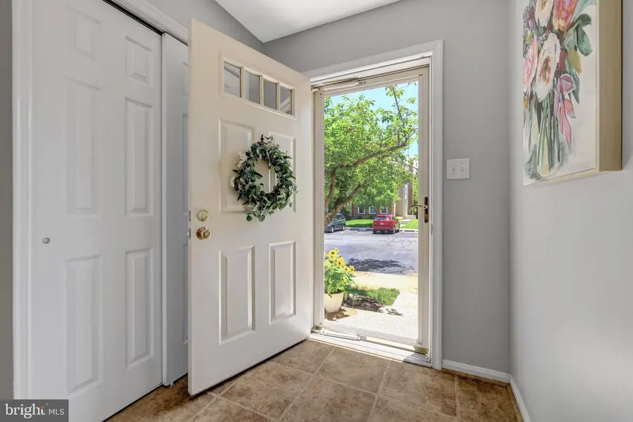 9662 Masterworks Dr, Vienna, VA 22181 - #2