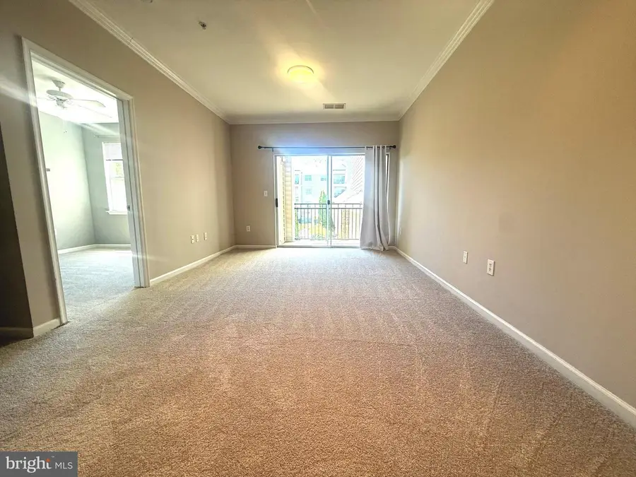 12958 Centre Park Cir #220, Herndon, VA 20171 - #3
