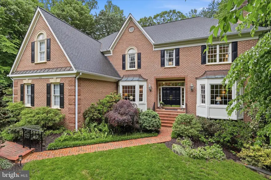 10693 Alliwells Ct, Oakton, VA 22124 - #2