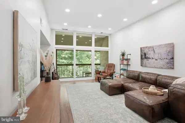 1663 Parkcrest Cir ##5b/300, RESTON, VA 20190