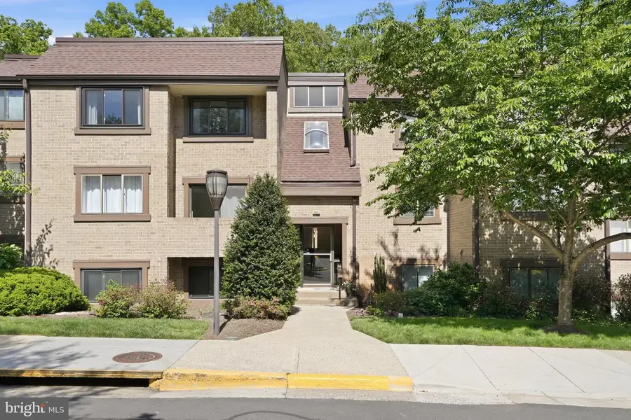 1663 Parkcrest Cir ##5b/300, Reston, VA 20190 - #2