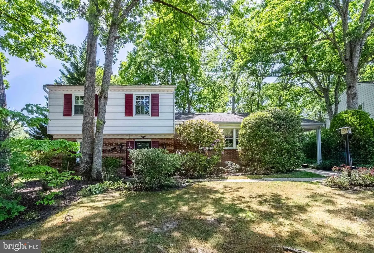 6118 Roxbury Ave, Springfield, VA 22152 - #1