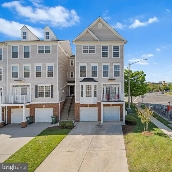 2499 Curie #111, HERNDON, VA 20171