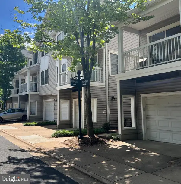 12864 Fair Briar Ln, FAIRFAX, VA 22033