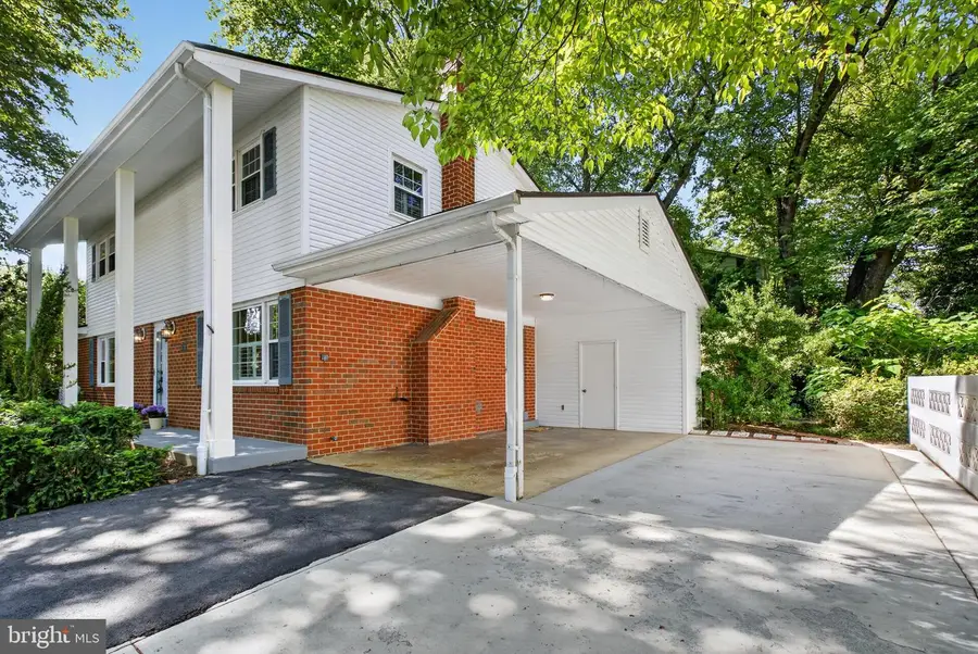 6710 Sydenstricker Rd, Springfield, VA 22152 - #2