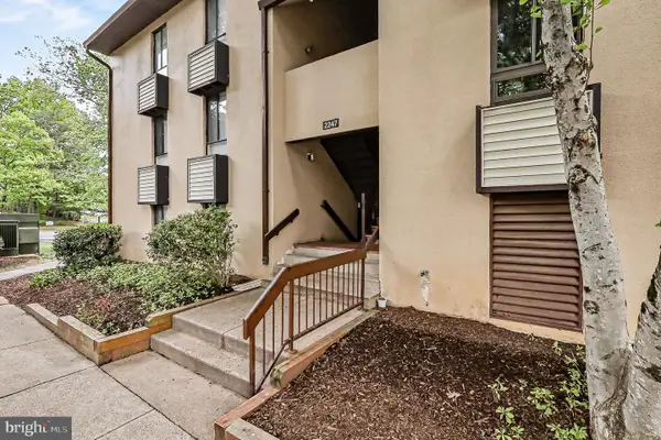 2247 Castle Rock Sq #12c, RESTON, VA 20191