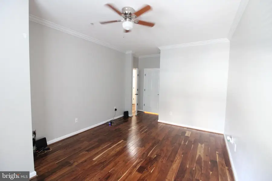 1570 Spring Gate Dr #7113, McLean, VA 22102 - #3