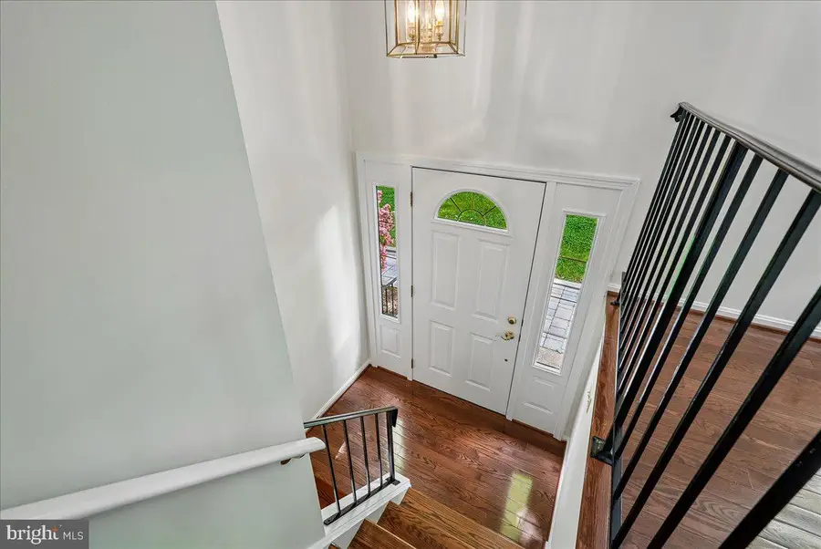 10806 Oldfield Dr, Reston, VA 20191 - #2