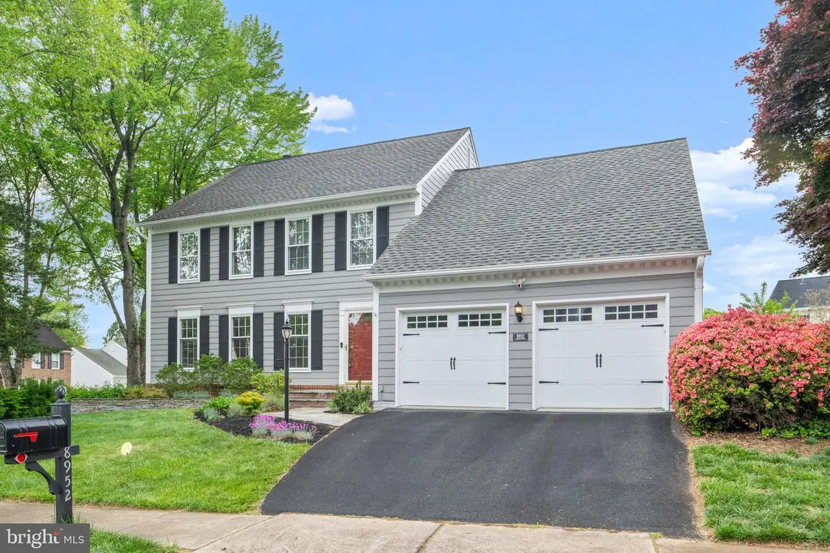 8952 Kenilworth Dr, Burke, VA 22015 - #1