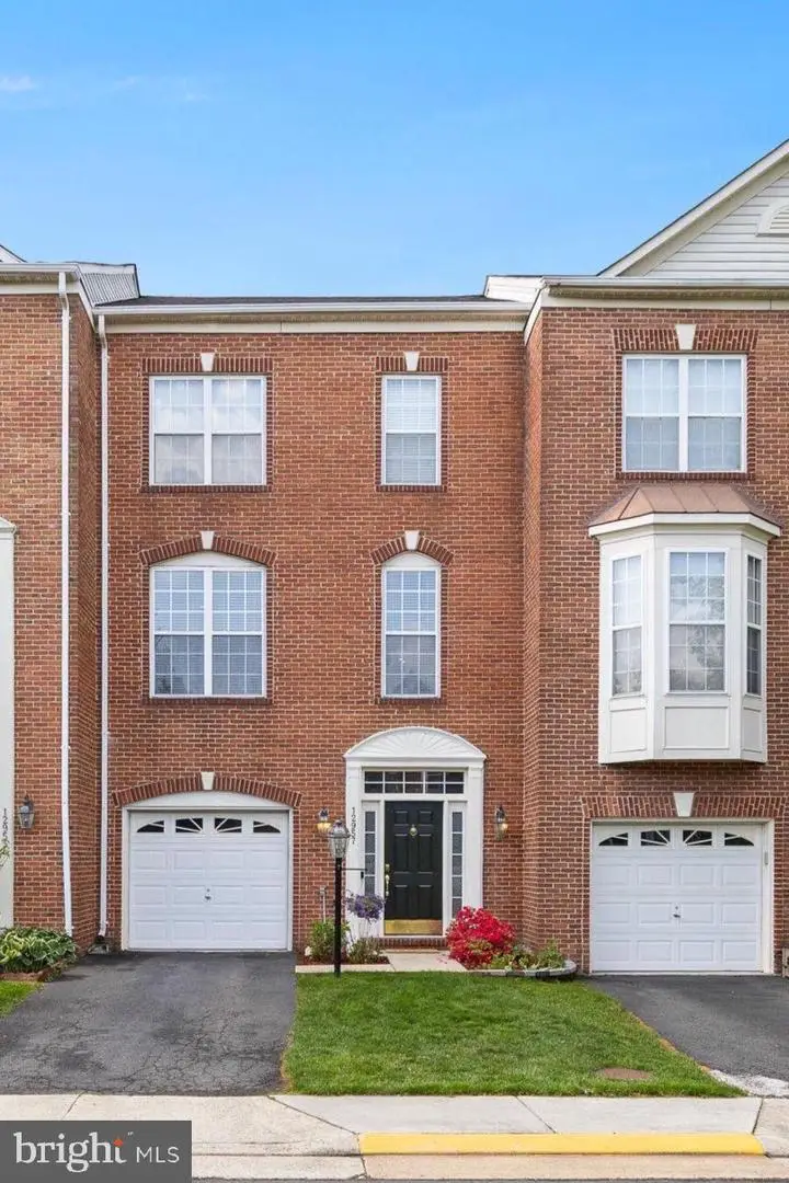 12957 Wood Crescent Cir, Herndon, VA 20171 - #1