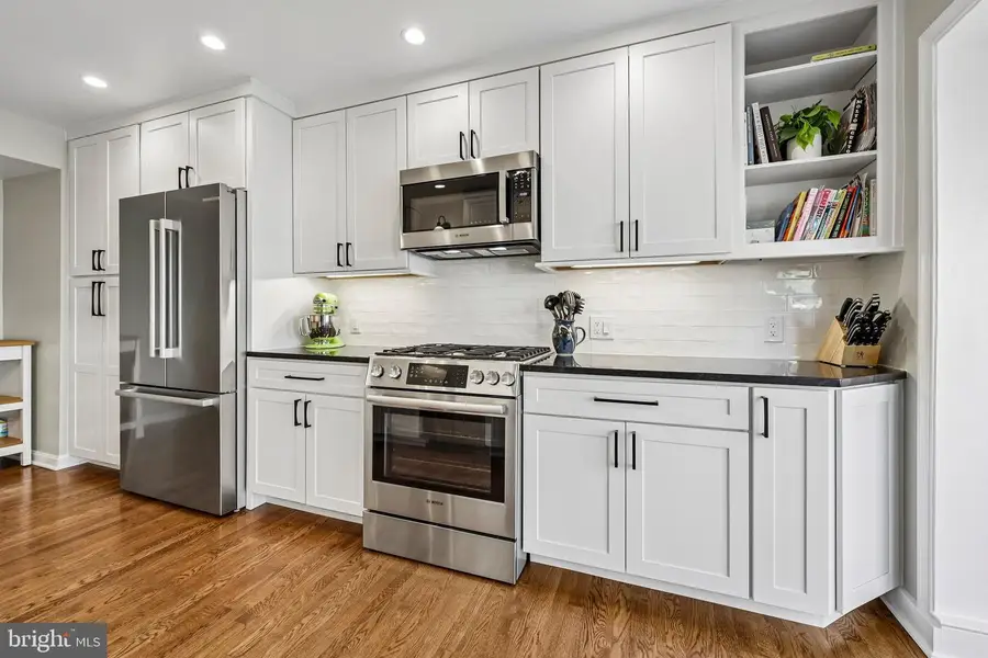 7438 Hallcrest Dr, McLean, VA 22102 - #2