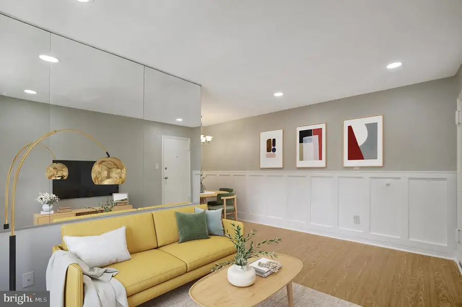 2241 Farrington Ave #201, Alexandria, VA 22303 - #2