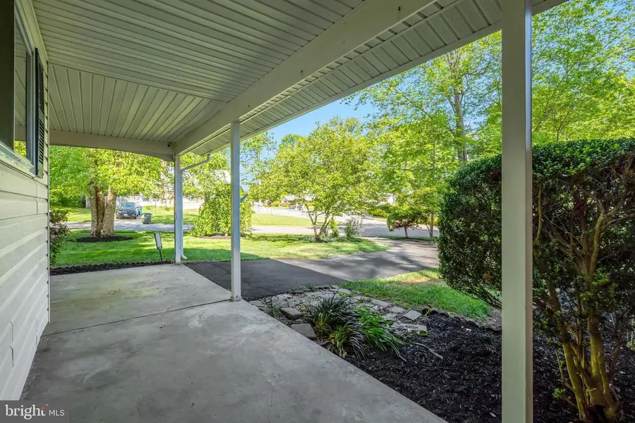 8909 Victoria Rd, Springfield, VA 22151 - #2