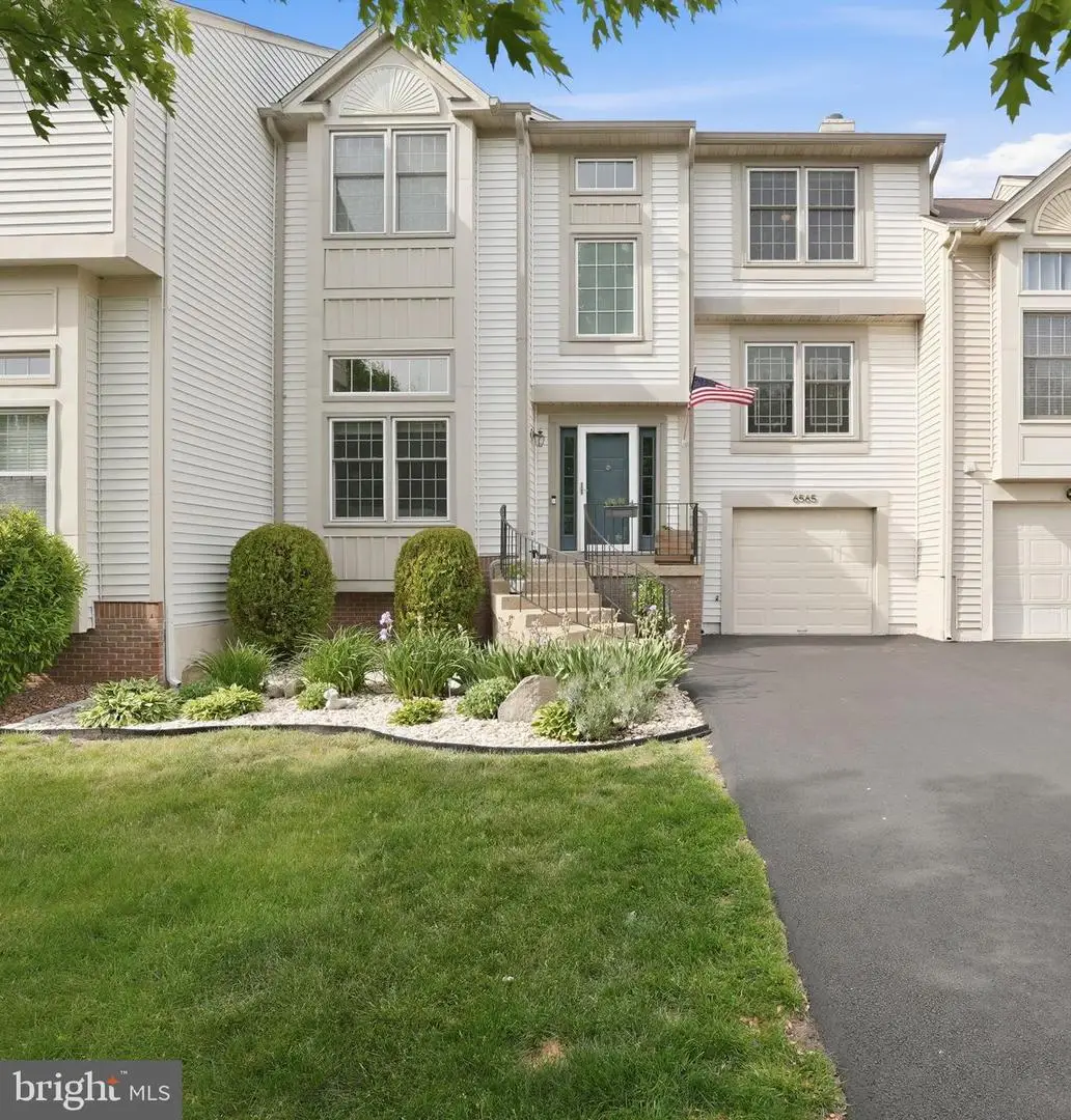 6565 Palisades Dr, Centreville, VA 20121 - #1