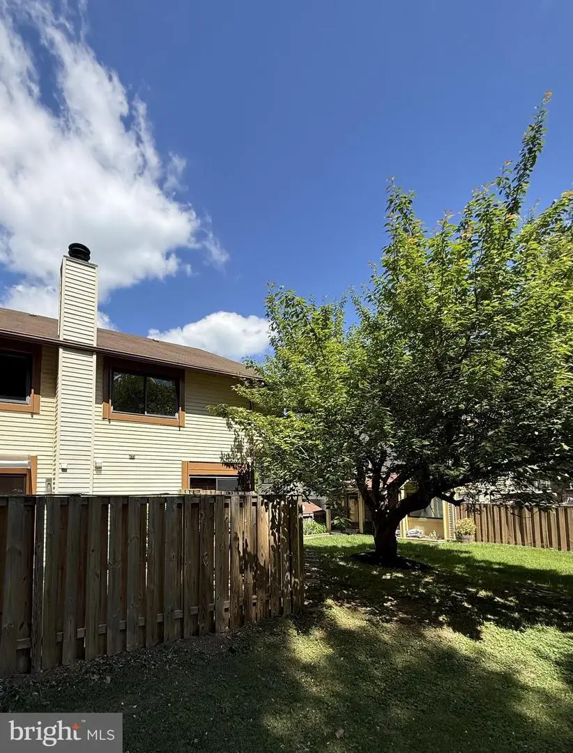 5693 Summer Oak Way, Burke, VA 22015 - #3