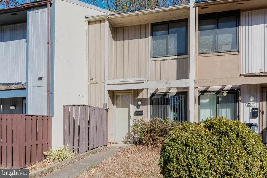 12174 Sanibel Ct, Reston, VA 20191 - #2
