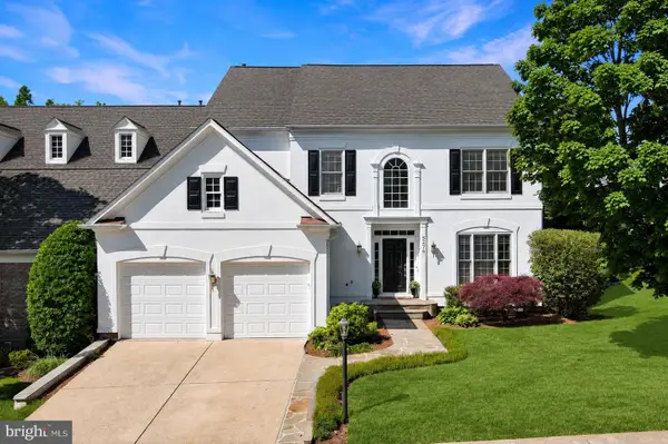 5276 Winter View Dr, ALEXANDRIA, VA 22312