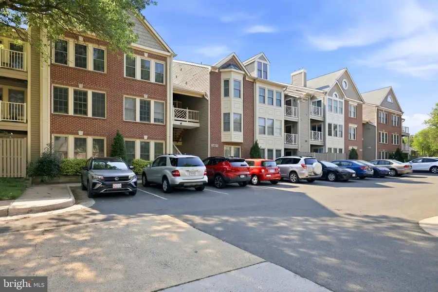 3804 Ridge Knoll Ct #310a, Fairfax, VA 22033 - #2