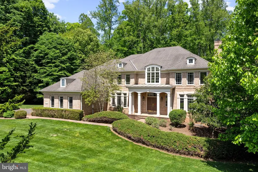 9304 Fitz Folly Dr, Great Falls, VA 22066 - #2
