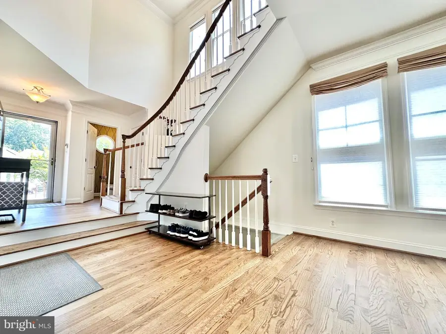 5643 Tower Hill Cir, Alexandria, VA 22315 - #2