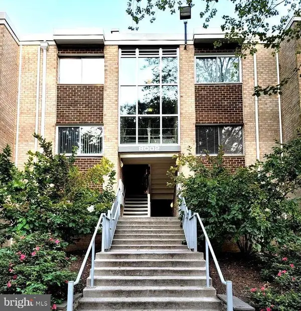 8006 Chanute Pl #4, FALLS CHURCH, VA 22042