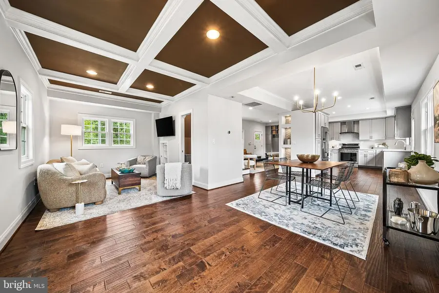 2010 Clark Pl, Alexandria, VA 22308 - #2