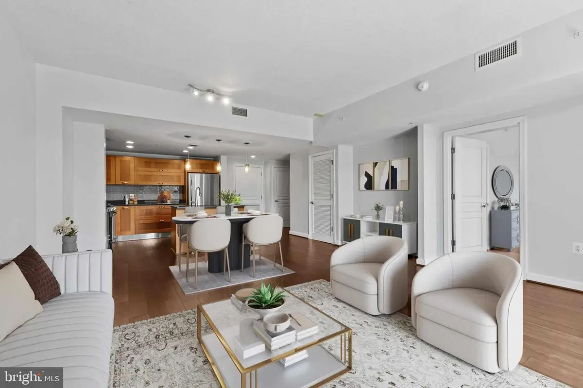 2451 Midtown Ave #616, Alexandria, VA 22303 - #1