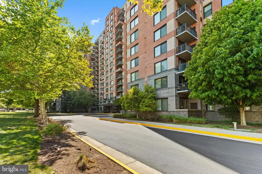 2451 Midtown Ave #616, Alexandria, VA 22303 - #2