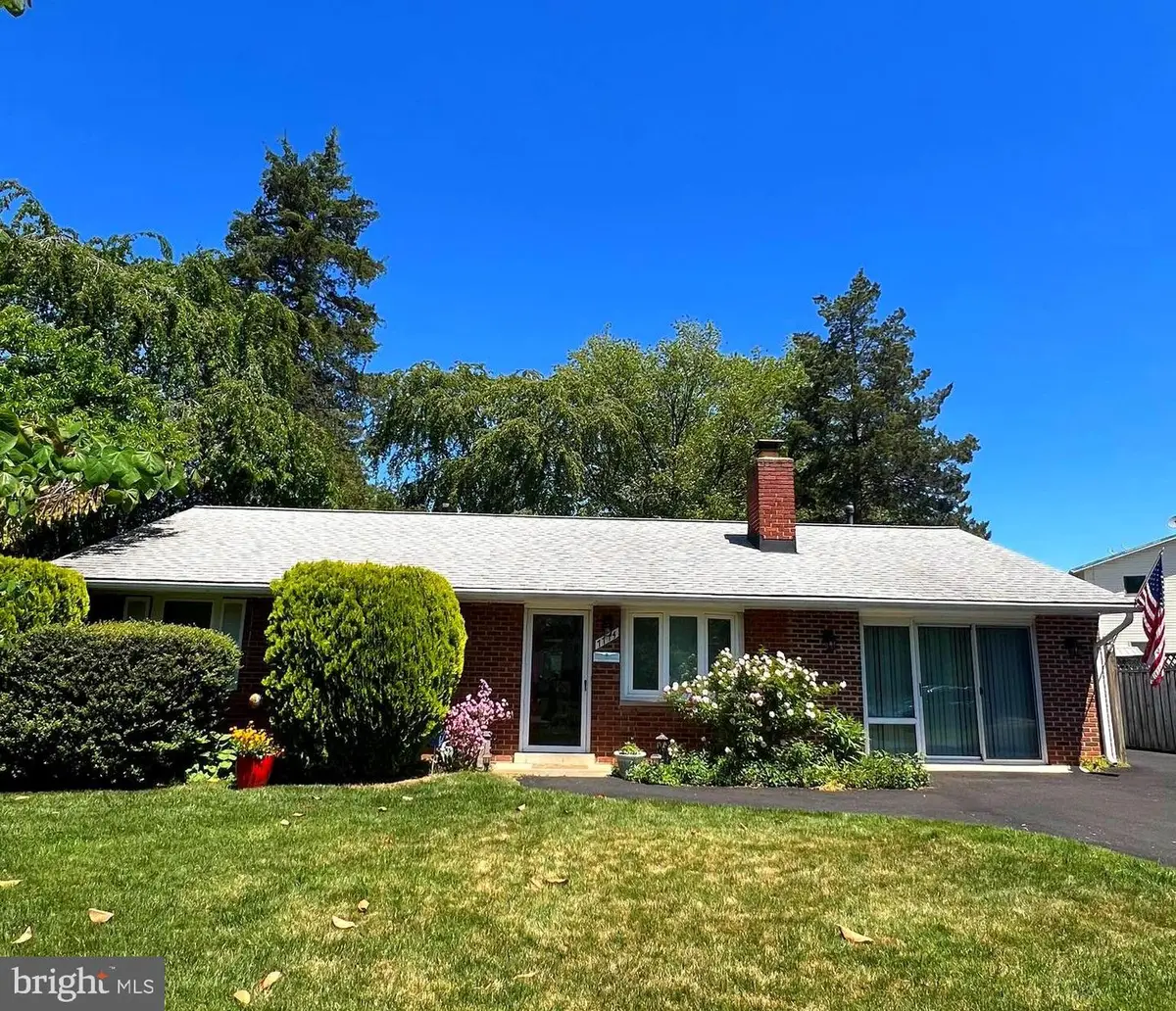 7714 Weber St, Annandale, VA 22003 - #1