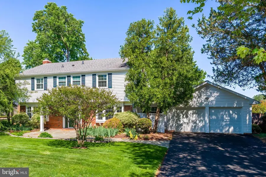 13120 Pavilion Ln, Fairfax, VA 22033 - #3
