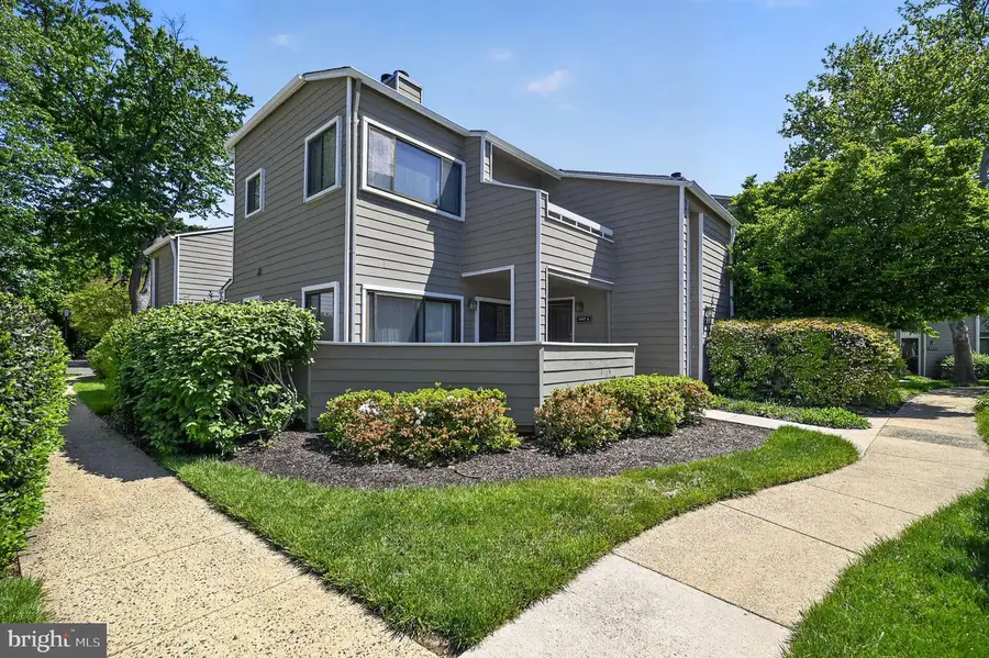 1957-a Villaridge Dr, Reston, VA 20191 - #2
