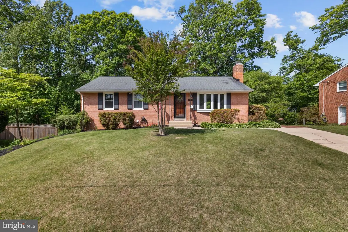 4510 Mullen Ln, Annandale, VA 22003 - #1