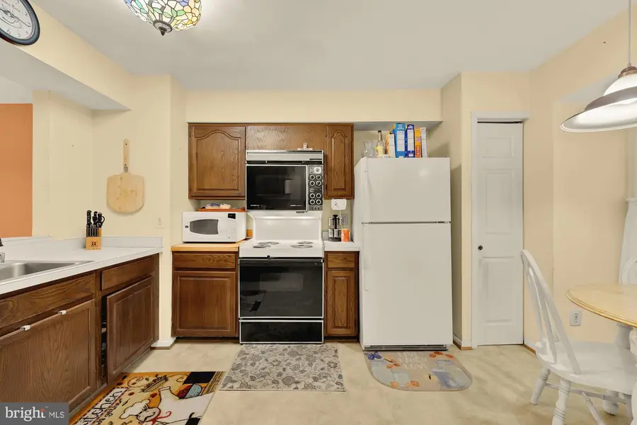 14121 Starbird Ct, Centreville, VA 20121 - #3