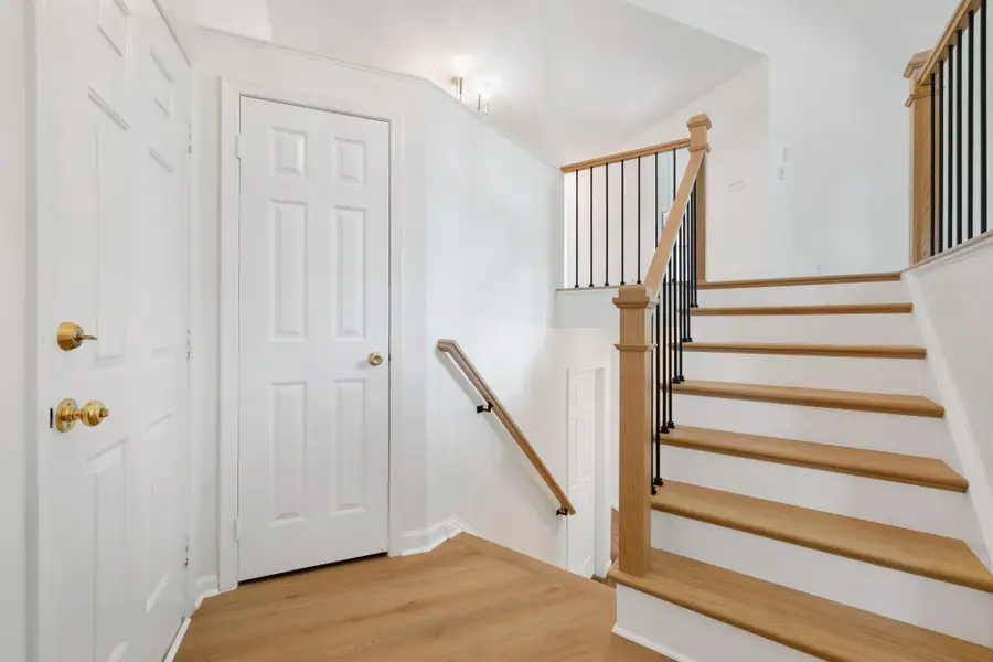 14516 Oak Cluster Dr, Centreville, VA 20120 - #3