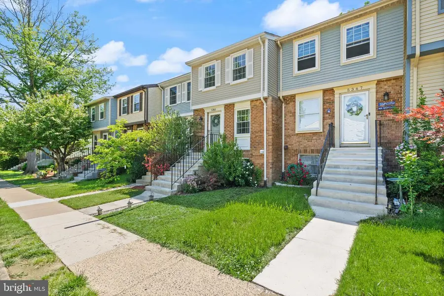 5365 Harbor Court Dr, Alexandria, VA 22315 - #2