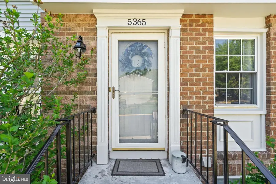 5365 Harbor Court Dr, Alexandria, VA 22315 - #3