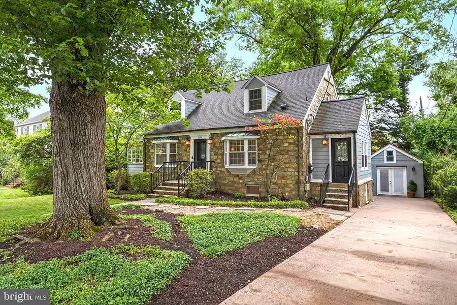 2828 Cleave Dr, Falls Church, VA 22042 - #2