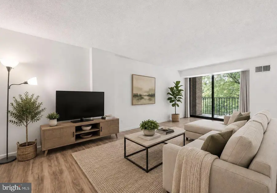 2311 Pimmit Dr #318, Falls Church, VA 22043 - #2