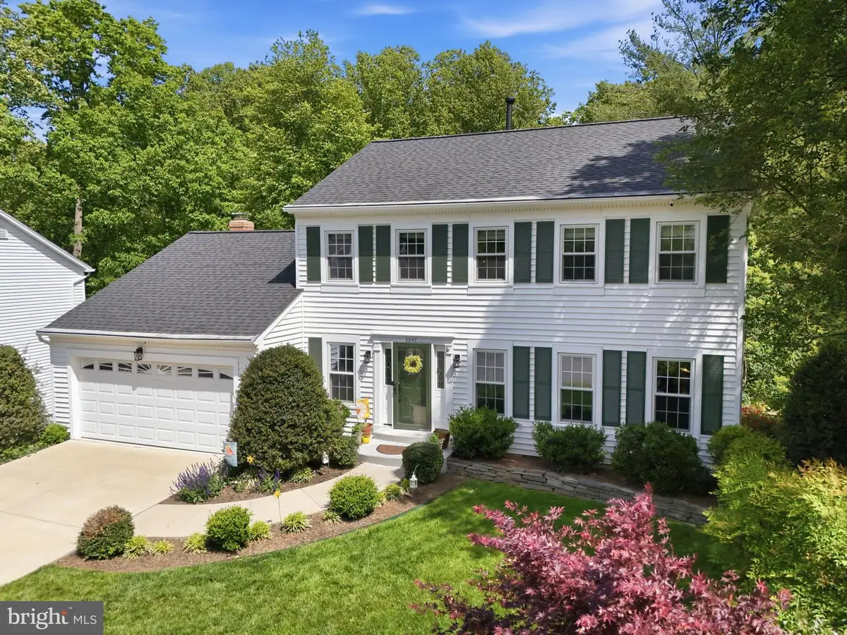 5947 Burnside Landing Dr, Burke, VA 22015 - #1