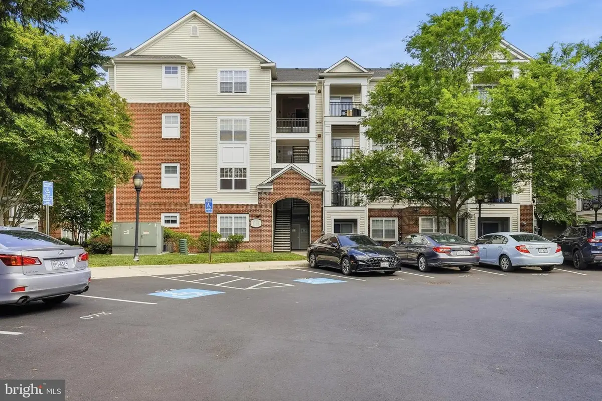 12929 Centre Park Cir #215, Herndon, VA 20171 - #1