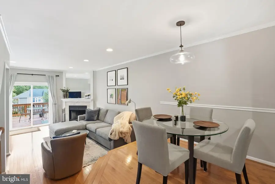 5907 Sir Cambridge Way, Alexandria, VA 22315 - #3