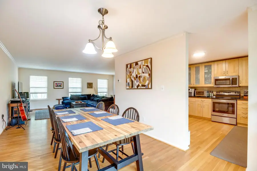 10535 Brevity Dr, Great Falls, VA 22066 - #3