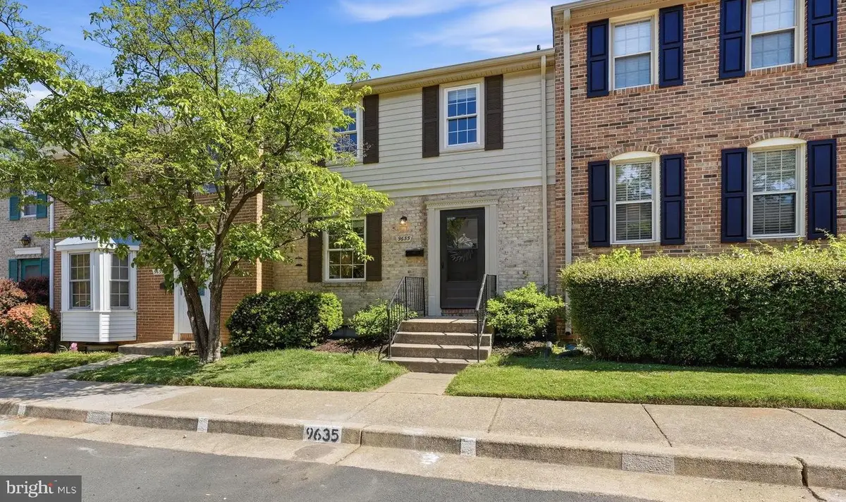 9635 Lindenbrook St, Fairfax, VA 22031 - #1